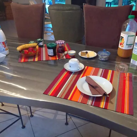 לינה וארוחת בוקר Terrefort