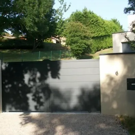 לינה וארוחת בוקר Terrefort